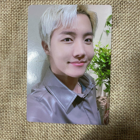 BTS J-HOPE [GLOBAL FANCLUB 9th ARMY MEMBERSHIP KIT] Official Photocard / Gift