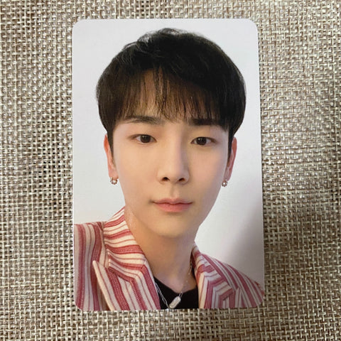 SHINEE KEY [ Beyond Live Official Photocard ]  World / New, Rare / +Gift