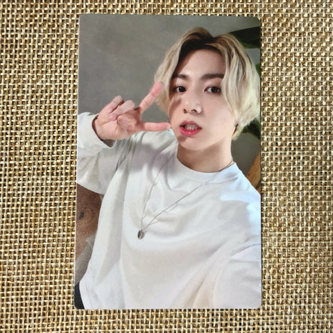 BTS JUNGKOOK [ Be Essential Ed. Lucky Draw M2U ] Official Photocard / New / Gift