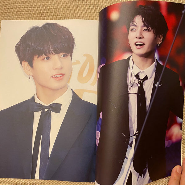 BTS JUNGKOOK [DREAMING VILLAGE Exhibition] Photobook, 42 pg 21x29 cm / Gift