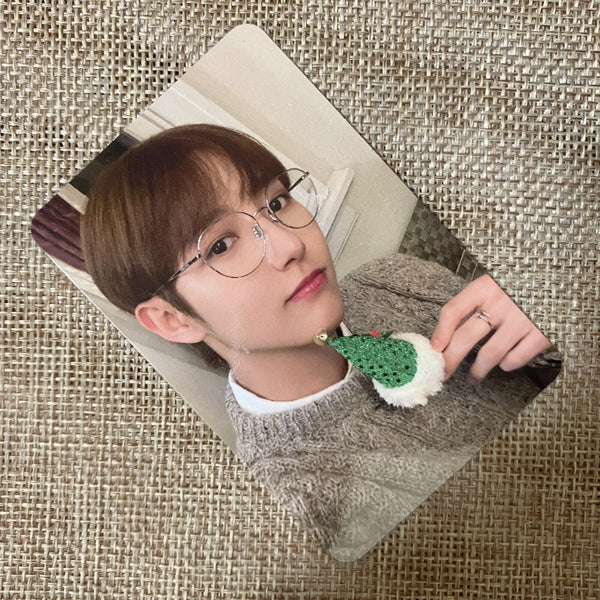 NCT RENJUN #2 [PINK CHRISTMAS SMTOWN MD Trading Random] Official Photocard /+G