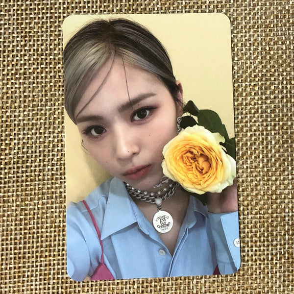 ITZY RYUJIN #4 [ CRAZY IN LOVE ] Official Photocard, 1st Album / New / Gift