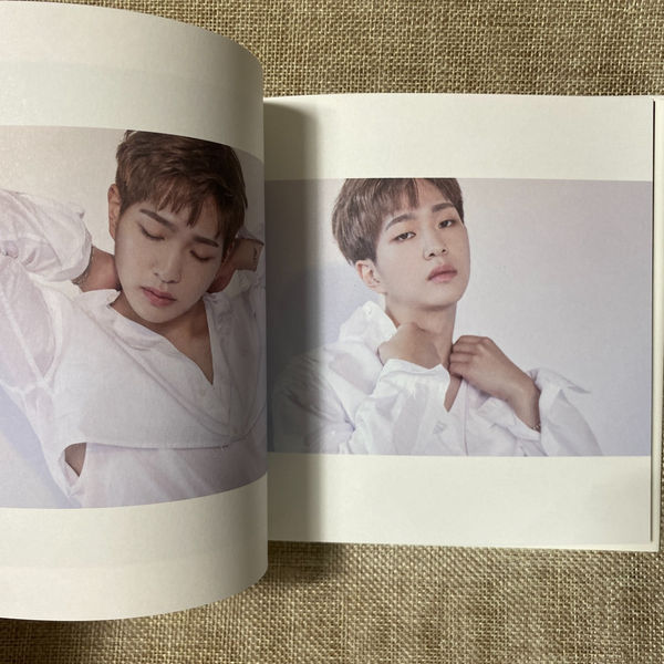 SHINEE Onew [Voice Mini Solo White Album] Photobook + CD, No PC / Mint, Rare /+G