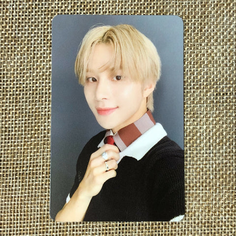 NCT 127 JUNGWOO [FAVORITE] Official Photocard, 3rd Repackage CLASSIC Ver / Gift