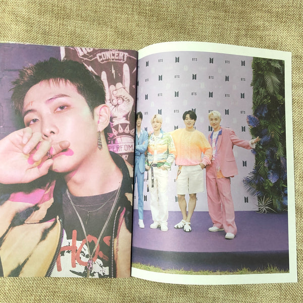 BTS GROUP [ 2022 Season's Greetings ] Official Tabloid Poster Set / New / Gift