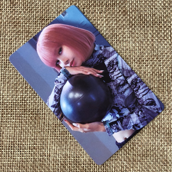 BLACKPINK LISA [THE GAME The Girls] Official Photocard, Stella Ver. / New / Gift