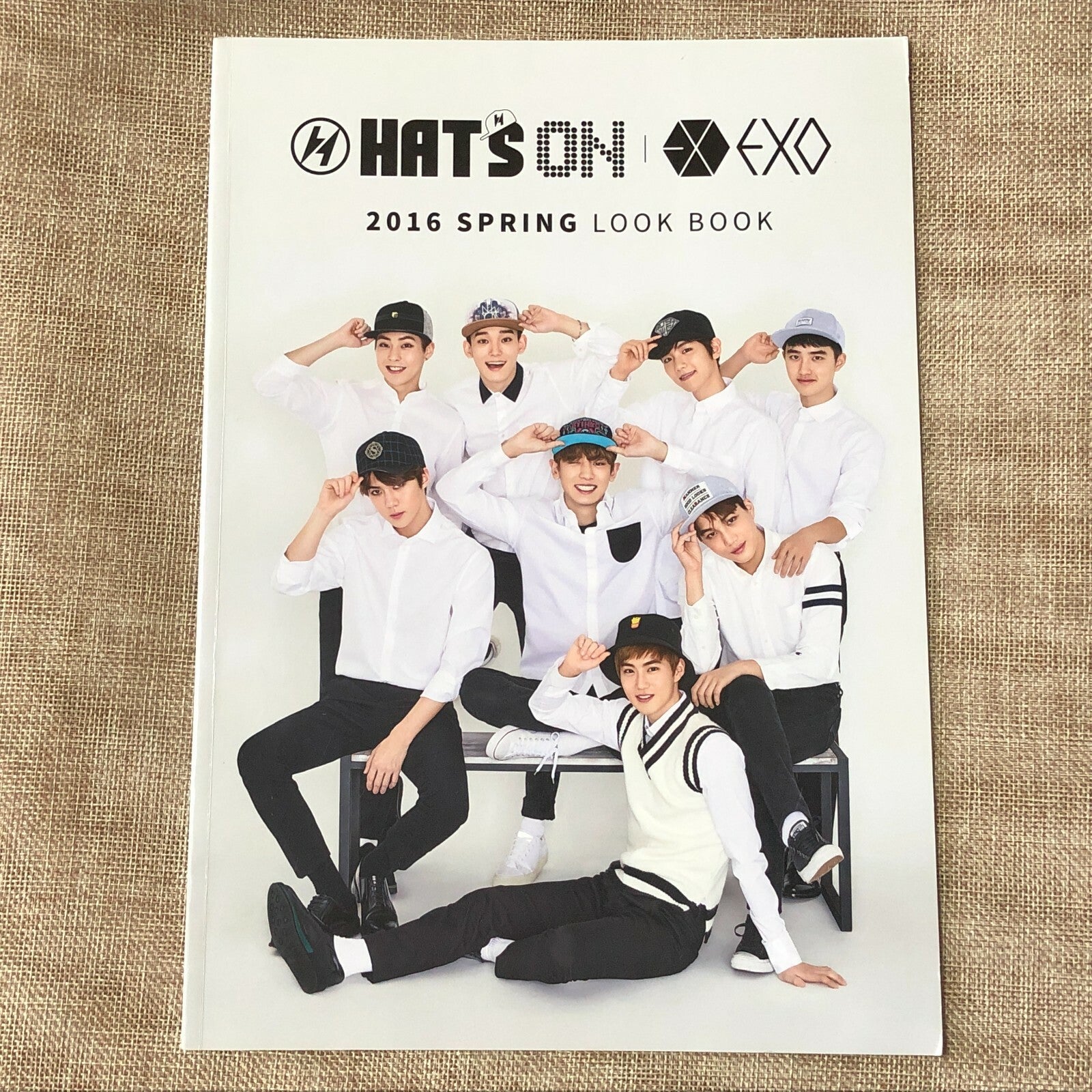 EXO GROUP [HAT'S ON HATS ON 2016] Official Look Book Photobook / New, Rare /+G