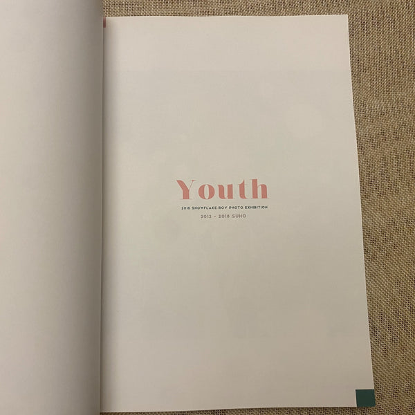 EXO SUHO [2018 YOUTH PHOTO Exhibition Photobook] Snowflake Boy, 100p / Gift