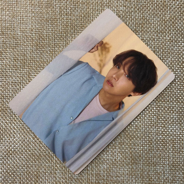 BTS J-HOPE 2/8 [ Love Yourself World Tour ] Official Mini Photocard / New / Gift