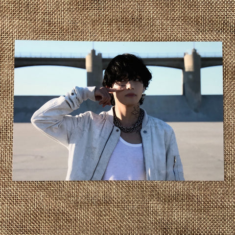 BTS V [ Memories of 2020 WEVERSE Blu-ray ] Official Photo / New / Gift