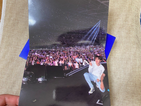 BTS [Speak Yourself World Tour London] Official DVD + Photobook + Poster / Gift