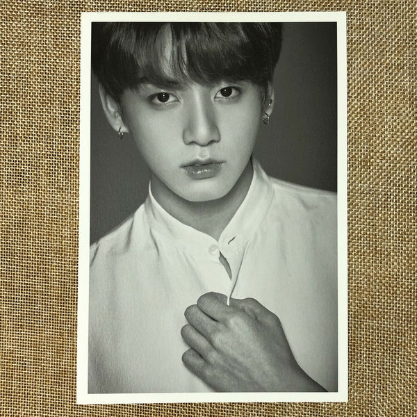 BTS JUNGKOOK [The Wings Tour Final] Official Face Photo Collection Set / Gift