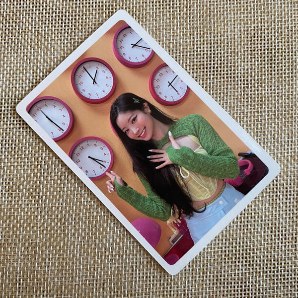 TWICE DAHYUN [ Between 1&2 POB Preorder benefi Official Photocard ] / NEW /+Gift