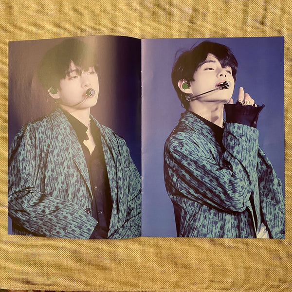 BTS V [ FOREVER LOVE Exhibition ] Mini Photobook, 16 pg / New, Rare / Gift