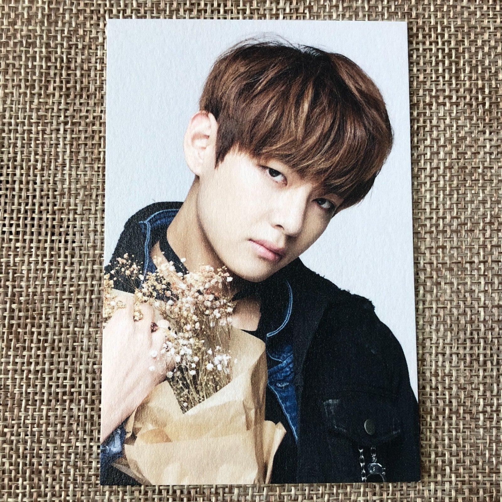 BTS V 2/7 [HYYH On Stage Epilogue Concert] Official Mini Photocard / New / Gift