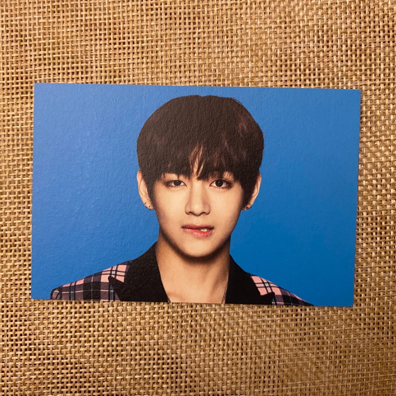 BTS V 2/8 [The Wings Tour Final Concert] Official Mini Photocard / New, Rare /+G