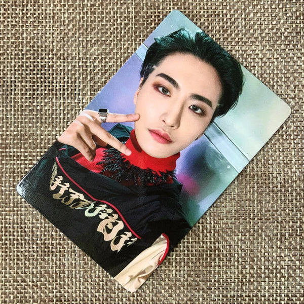 ATEEZ SEONGHWA [THE WORLD EP.1 : MOVEMENT] Official Photocard, Z Ver / Gift