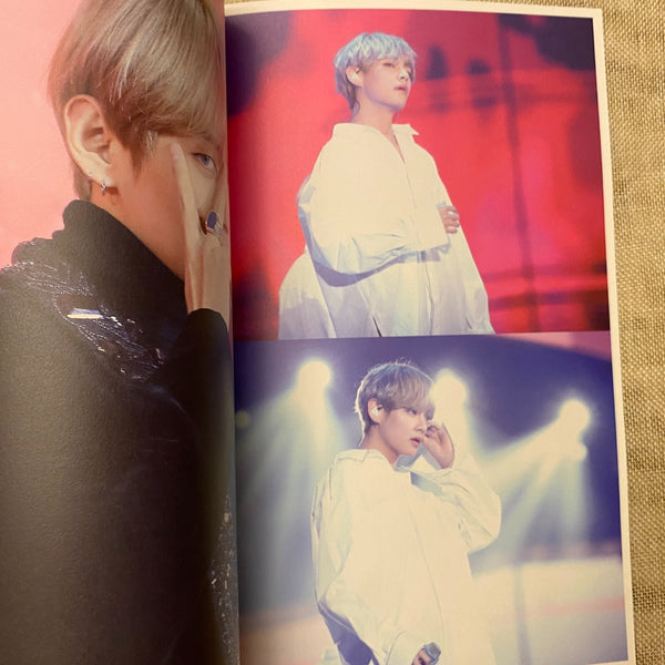 BTS V [ STARTRAIL Exhibition ] Photobook, Night Breeze 64 pg / New / Gift