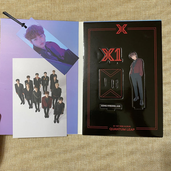 X1 #2 [QUANTUM LEAP] All Member Signed Autographed Promo Album with Goods / Mint