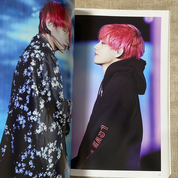 BTS V [ GLEAM DREAM Exhibition Photobook ] Nuna V 420 p, 22x32 cm/Good, Rare /+G