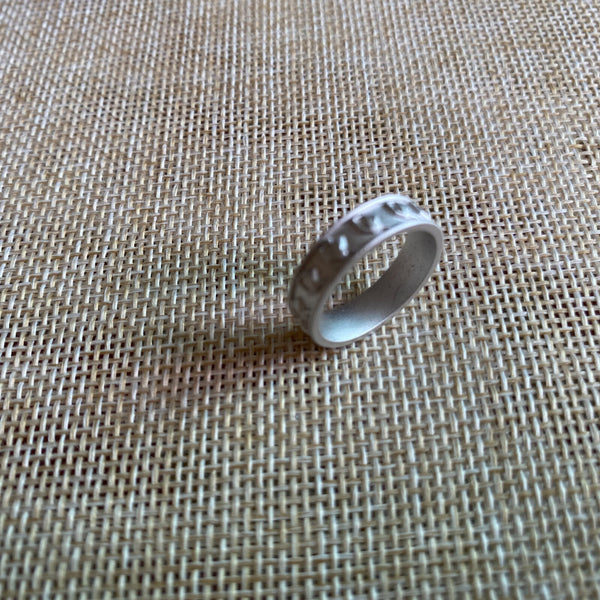 EXO [ Official Limited Ring, Concert LAY ] HK 12, US 5.5 / New / Gift