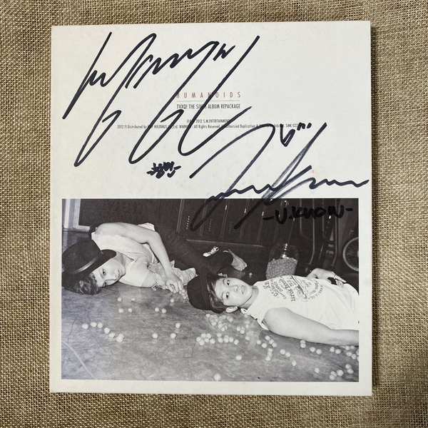 TVXQ [ Humanoids ] All Members Signed Autographed Promo Album /Mint, Rare / Gift