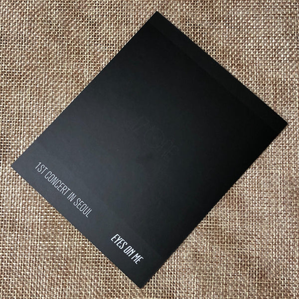 IZ*ONE SAKURA #1 [1st Concert EYES ON ME in Seoul] Official Photocard / Gift