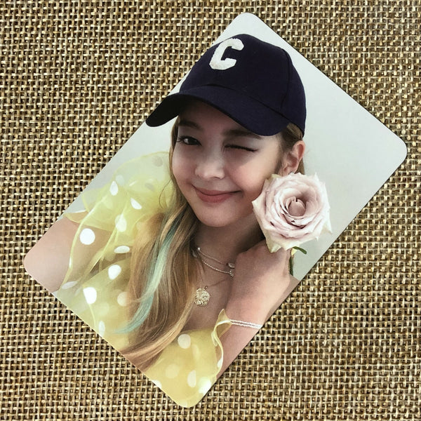 ITZY LIA #5 [ CRAZY IN LOVE ] Official Photocard, 1st Album / New / Gift