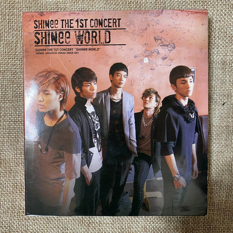 SHINEE [The 1st Concert SHINEE WORLD] CD Set, 2 Discs + Photobook / Good / Gift