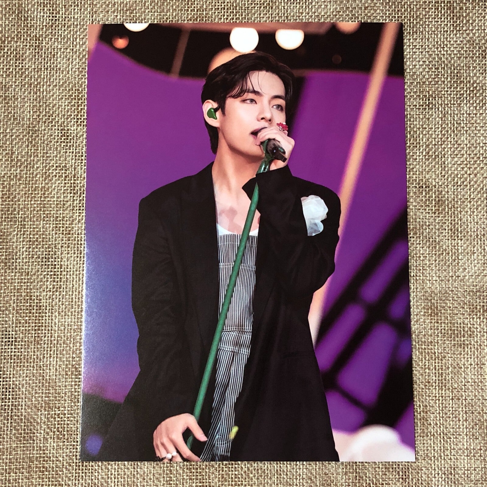 BTS V [ MAP OF THE SOUL ON:E Bluray ] Official Postcard Photo / New / Gift
