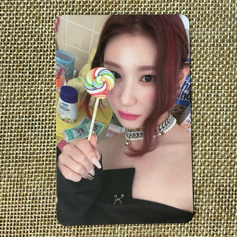 ITZY CHAERYEONG #4 [ CRAZY IN LOVE ] Official Photocard, 1st Album / New / Gift