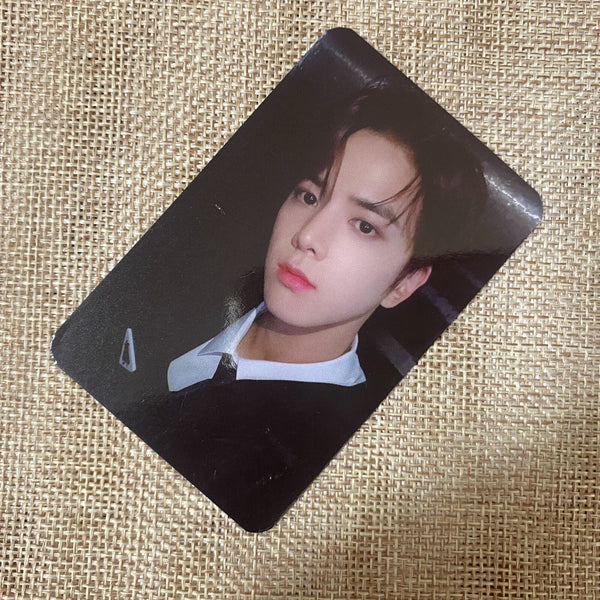 THE BOYZ YOUNGHOON [ The Stealer Chase ] Official Photocard, Trick / New / Gift