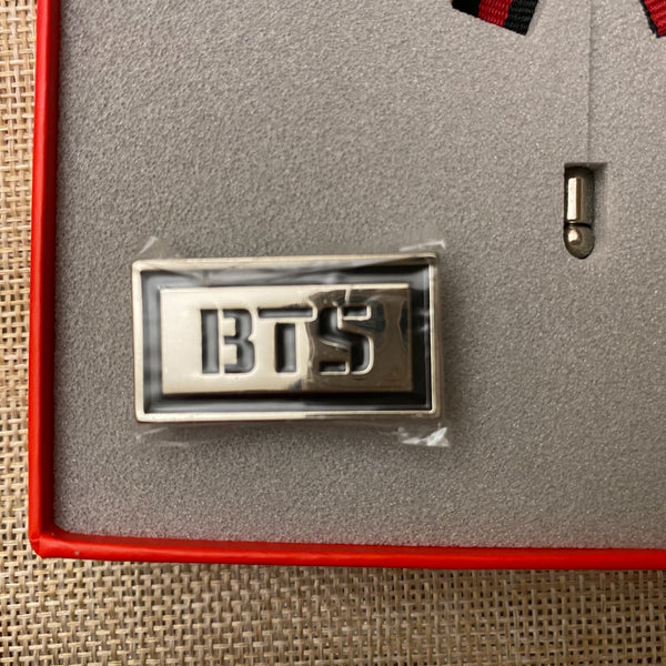 BTS 2015 [ HYYH Life On Stage ] Official Brooch Set Badge / New, Rare / Gift