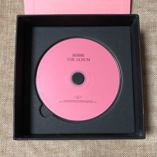 BLACKPINK HAND SIGNED [ THE ALBUM ] Promo Autographed / CD+Photobook+PC / Gift