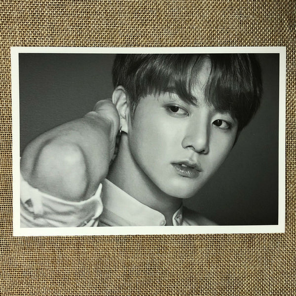 BTS JUNGKOOK [The Wings Tour Final] Official Face Photo Collection Set / Gift