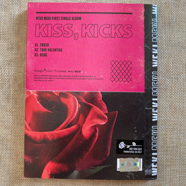 WEKI MEKI HAND SIGNED #2 [KISS, KICKS] Promo 1st Single Album Autographed / Gift