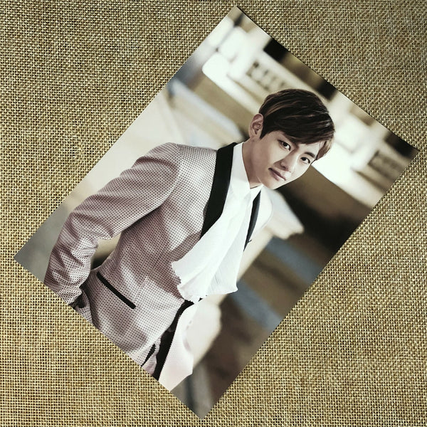 BTS V #2 [ HYYH On Stage Epilogue ] Official Postcard Photo / New / Gift