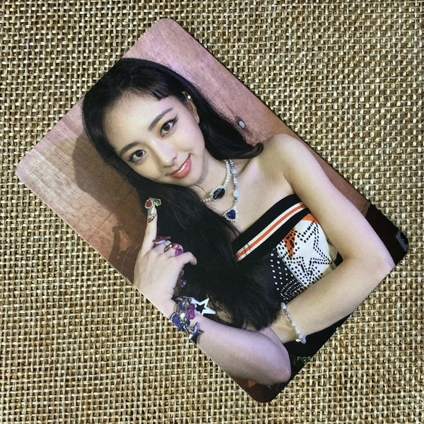 ITZY YUNA [ NOT SHY ] Official Photocard, 3rd Mini Album / New / Gift