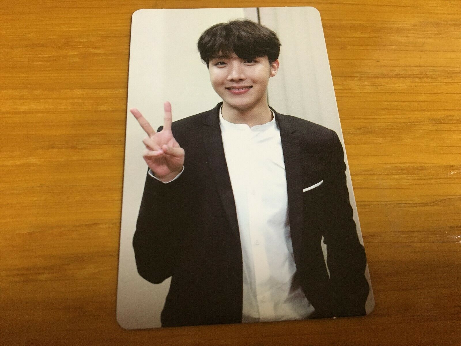 BTS J-HOPE [ MEMORIES 2018 DVD Official Photocard ] / NEW, RARE / + Shop Gift