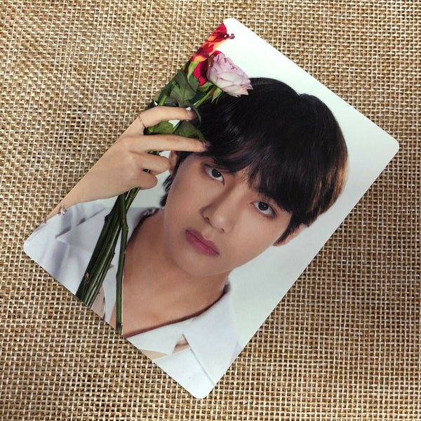 BTS V 8/8 [ Love Yourself World Tour Official Mini Photocard ] New / +Gift