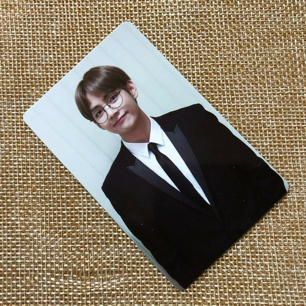 BTS V [ MEMORIES 2018 DVD Official Photocard ] / NEW, RARE / + Shop Gift