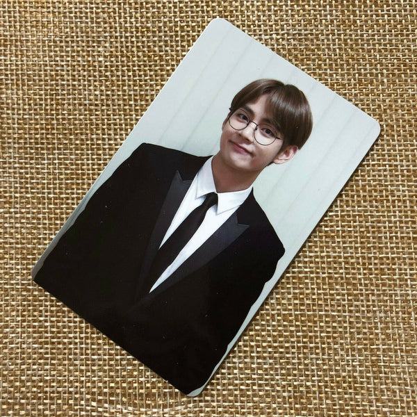 BTS V [ MEMORIES 2018 DVD Official Photocard ] / NEW, RARE / + Shop Gift